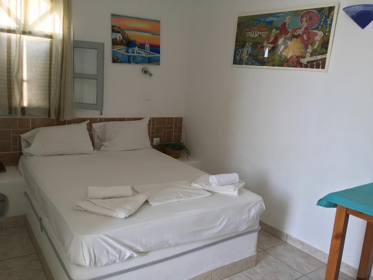 Sea Side Perivolos Hotel ภายนอก รูปภาพ