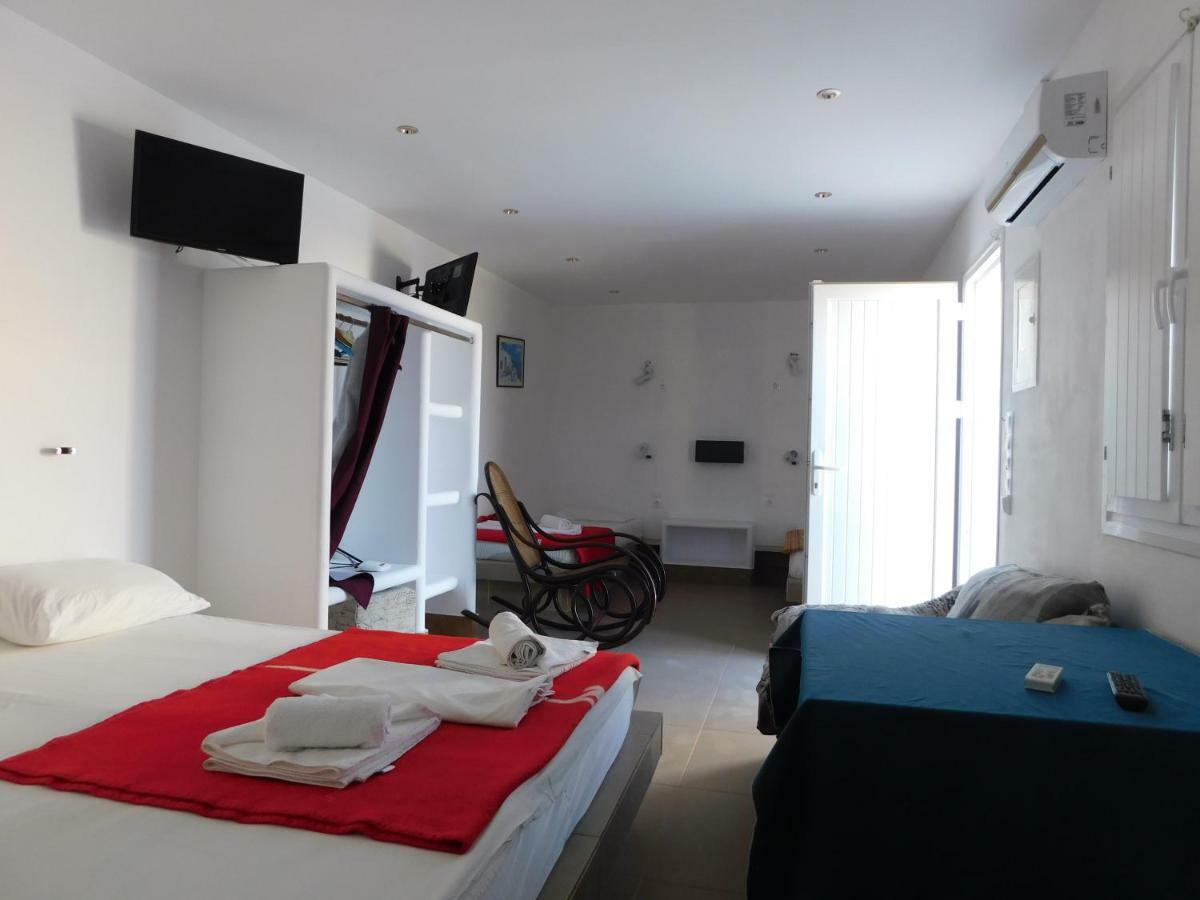 Sea Side Perivolos Hotel ภายนอก รูปภาพ