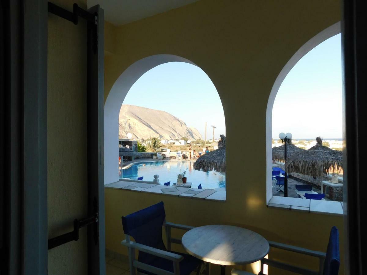 Sea Side Perivolos Hotel ภายนอก รูปภาพ